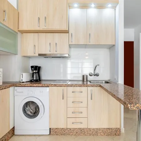 Lorna Apartment